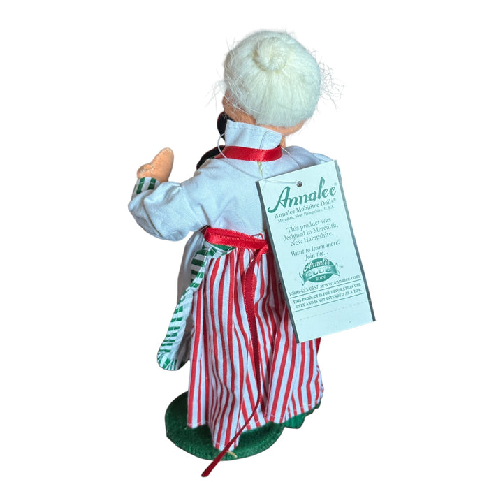 Annalee - Mrs Relaxing Santa