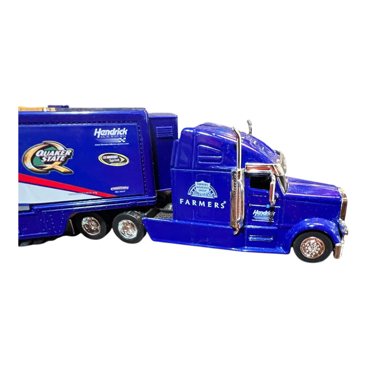 Nascar 1:64th Scale Collector Hauler - Farmers Insurance #5