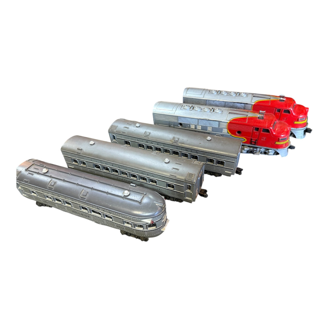 Trains - Lionel Santa Fe Postwar 2353 Diesel Train Set