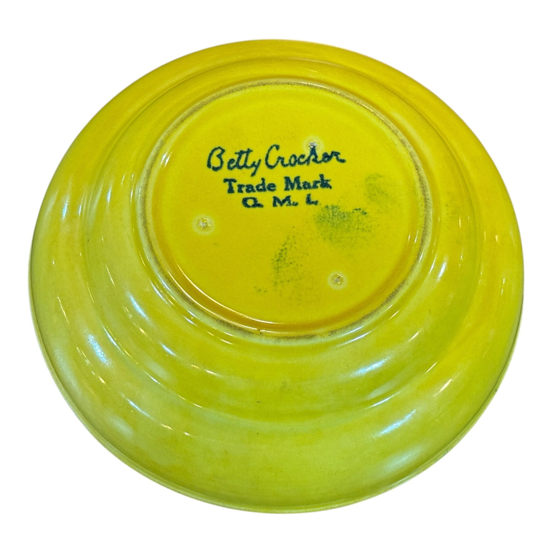Vintage Betty Crocker Betty Batter Bowl in Yellow