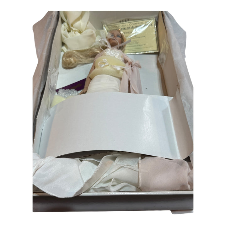 Tonner - "Dreams"  The Power of Play