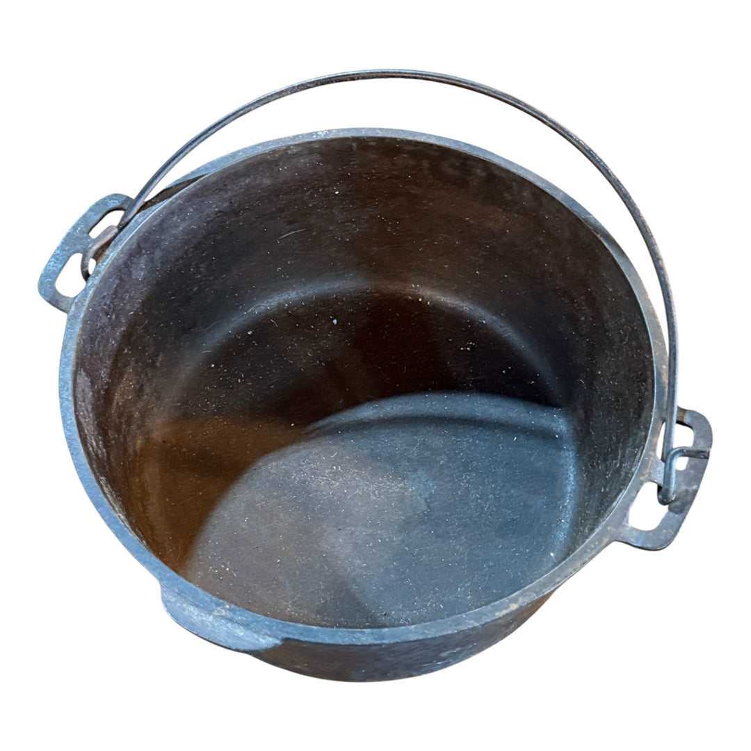 Cast Iron Dutch Oven No Markings