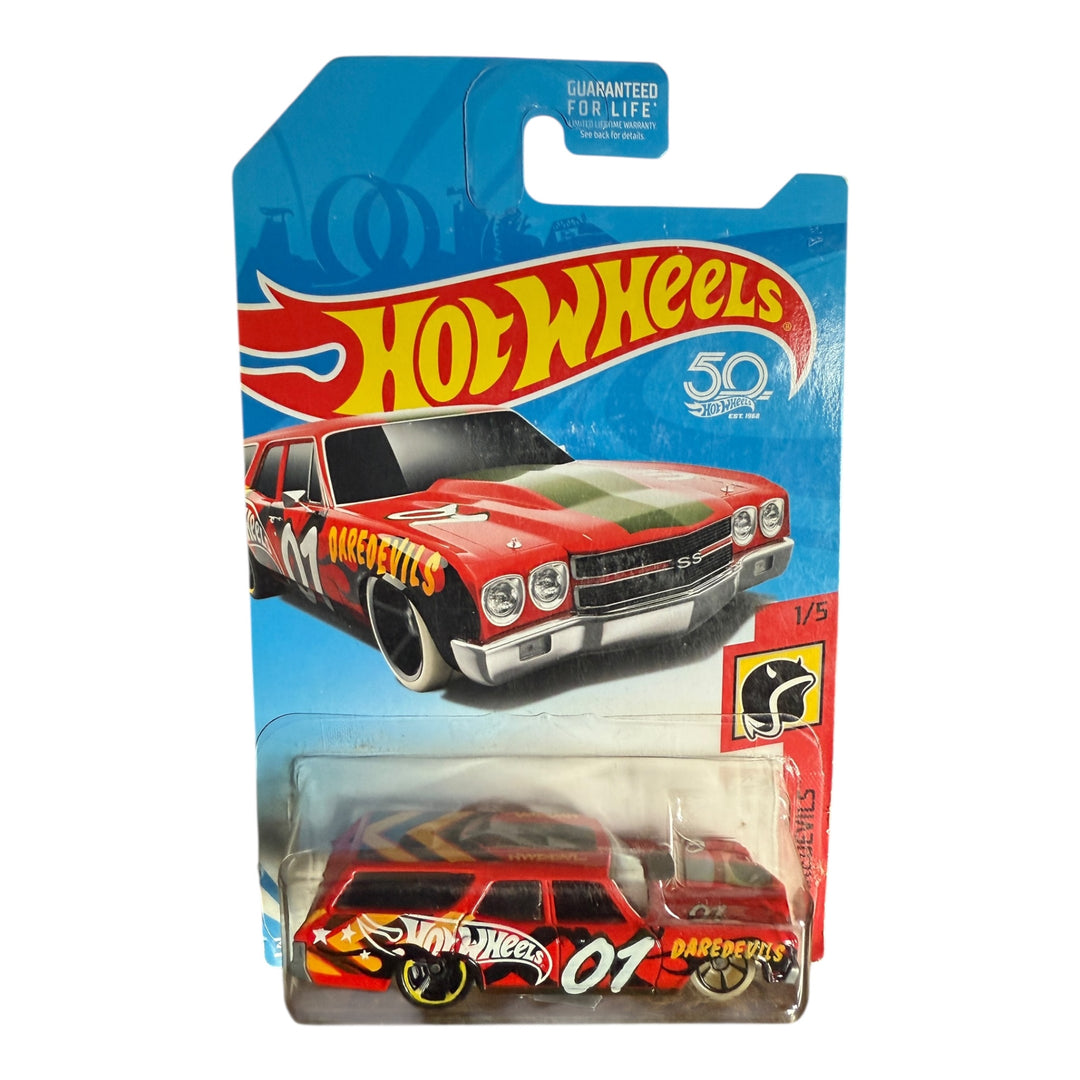 Hot Wheels - HW Dare Devils 70 Chevelle 55 Wagon