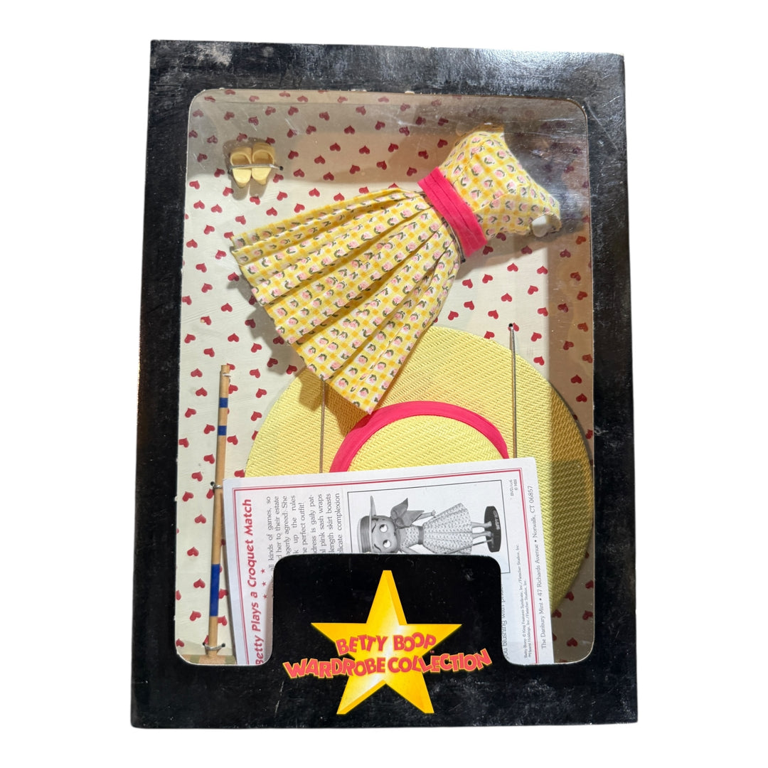 Dolls - Betty Boop Doll Wardrobe Collection Betty Plays a Croquet Match Outfit Danbury Mint