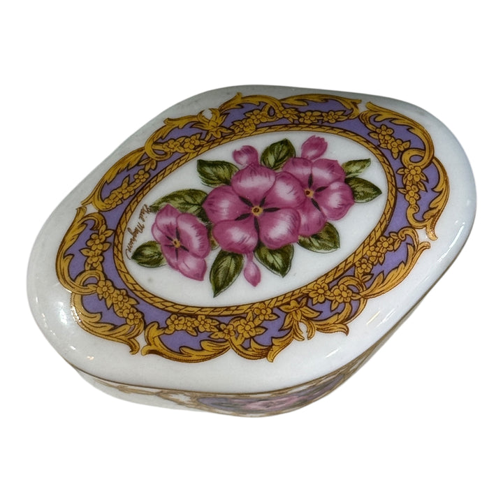 Porcelain 1990 Heritage House Limited Music Box Gail Magram Evergreen