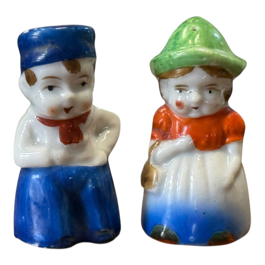 Salt and Pepper Shakers - Dutch Boy/Girl