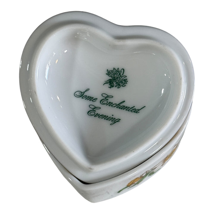 Porcelain 1990 Heritage House Limited Music Box Gail Magram Some Enchanged Evening