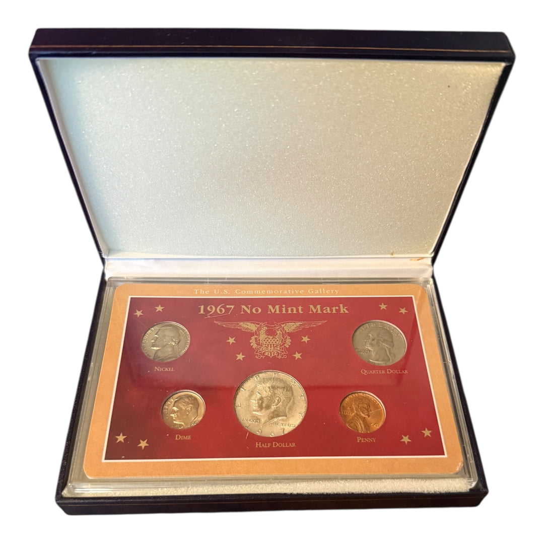 The US Commemorative Gallery 1967 No Mint Mark Coin Set