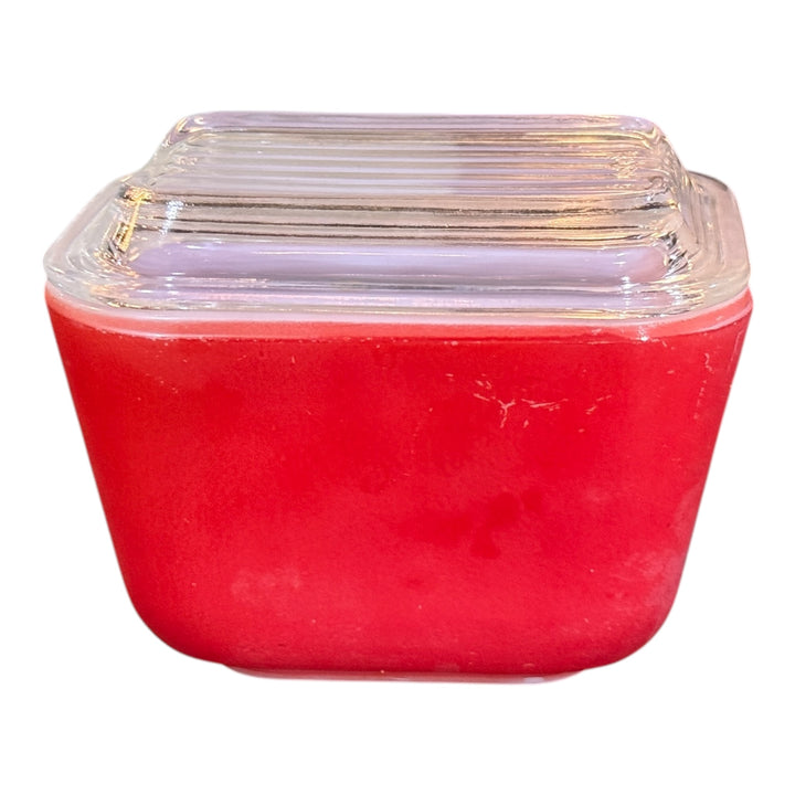 Vintage Pyrex Red 501-B Small Refrigerator Dish w/lid 1.5 cup