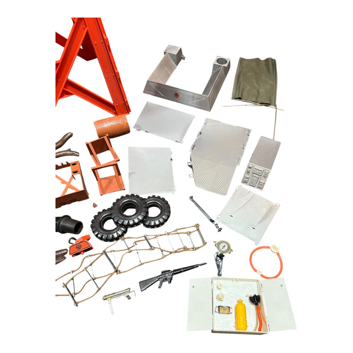 Vintage 1974 Hasbro GI JOE Adventure Team Training Center Set