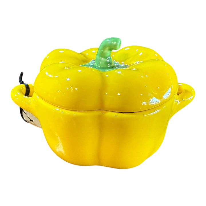 Yellow Pepper Covered Dish / Small Casserole