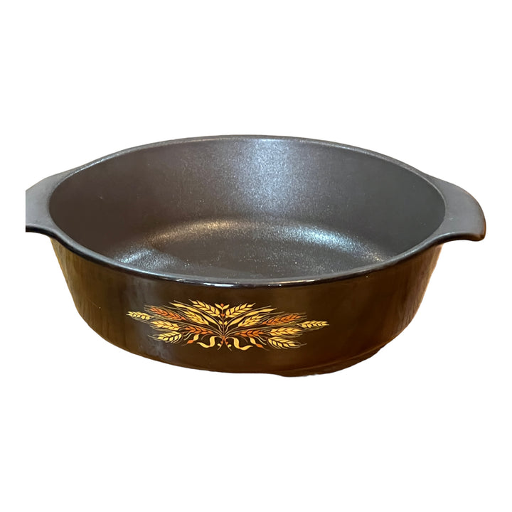 Anchor Hocking Fire King Casserole Dish with Lid-Teflon Coating- Wheat Pattern