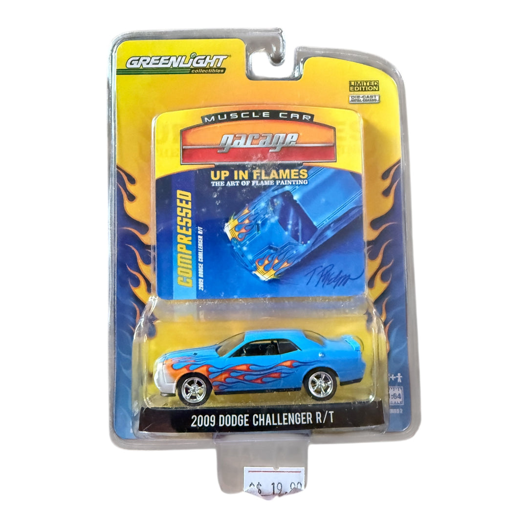 Greenlight - Up In Flames 2009 Dodge Challenger R/T