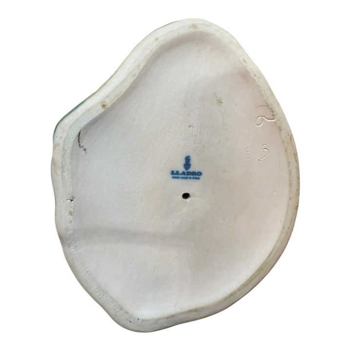 Lladro Rosita #2085 Figurine