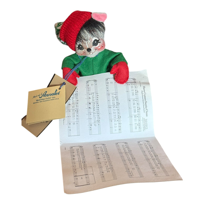 Annalee - Caroling Mouse