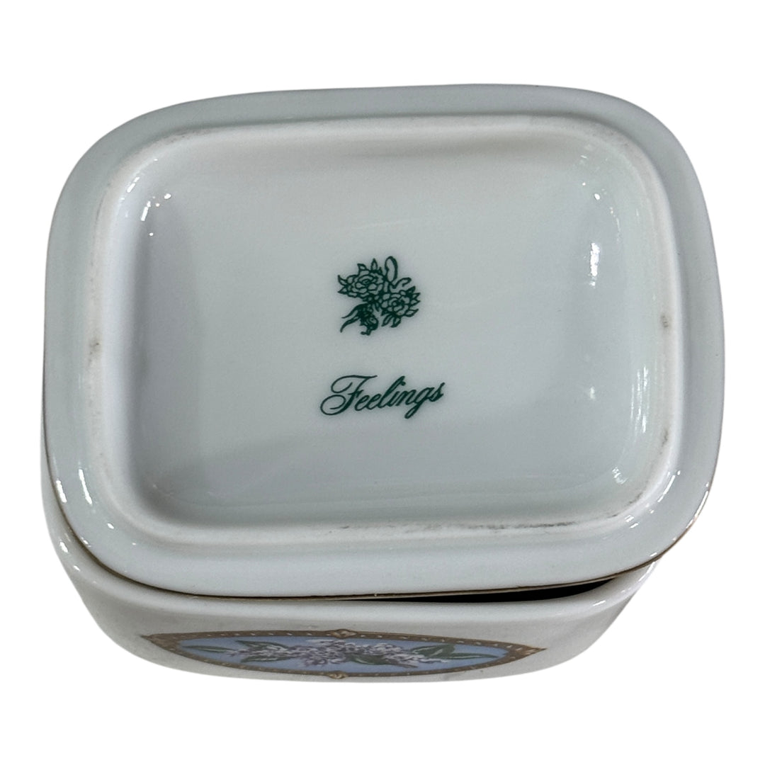 Porcelain 1990 Heritage House Limited Music Box Gail Magram Feelings