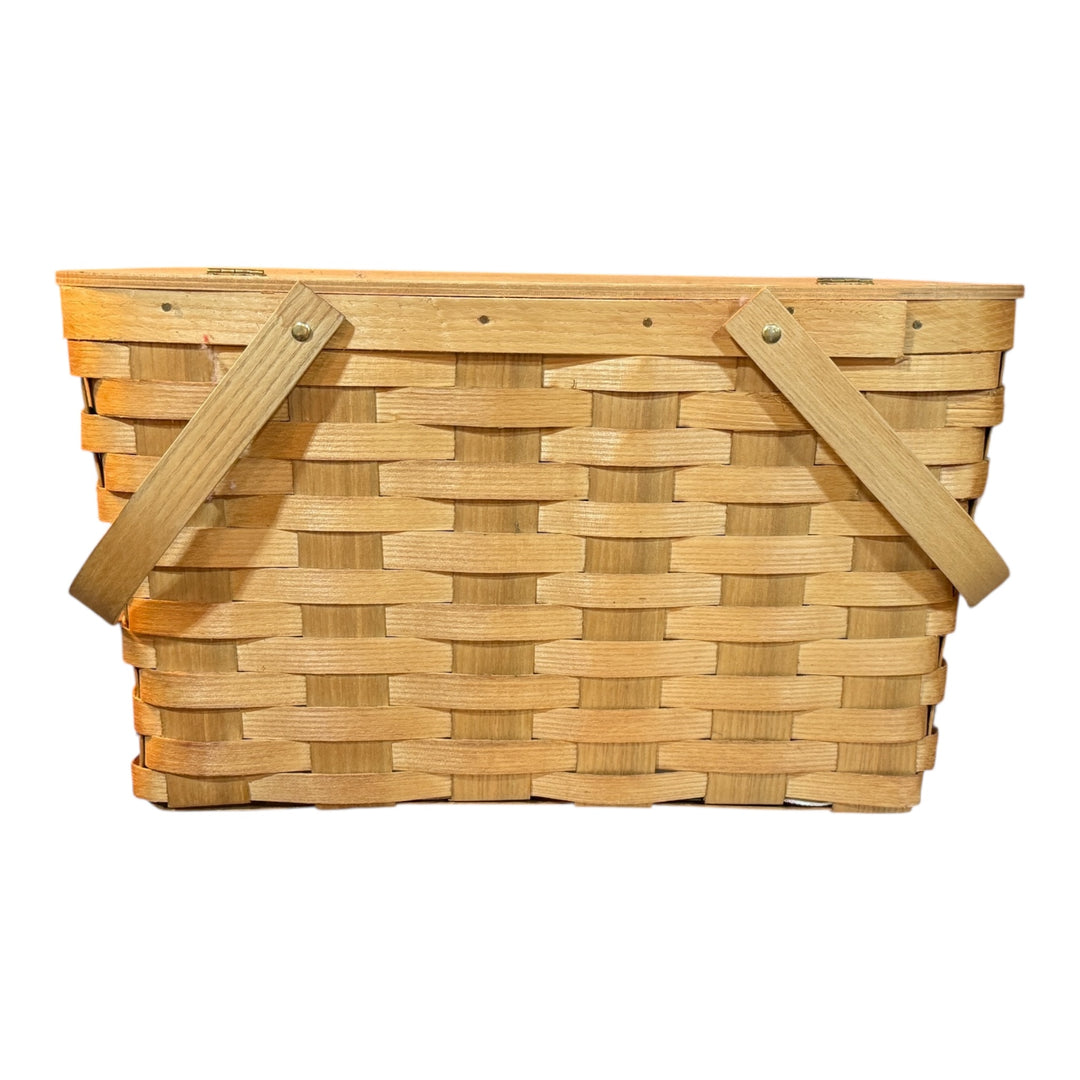 Peterboro Basket Company Picnic Basket With Lid