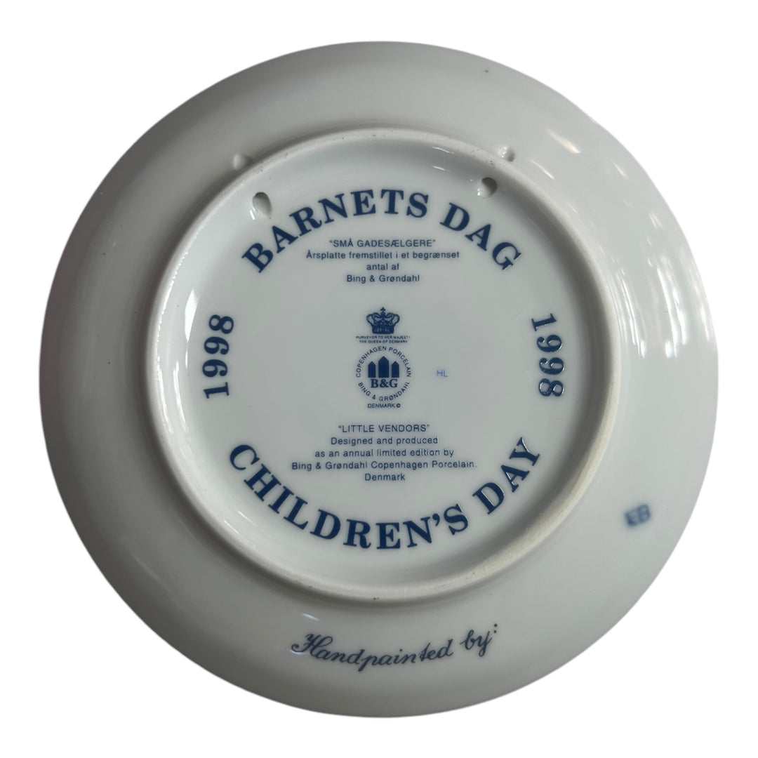 Bing & Grondahl Children's Day Plate - 1998 Little Vendors