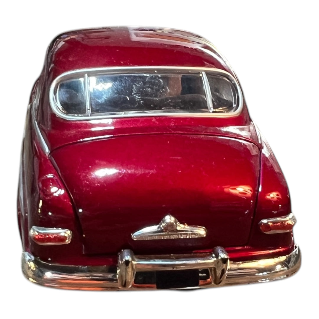 MotorMax 1949 Mercury Coupe Red Model Car Diecast 1:24 Scale