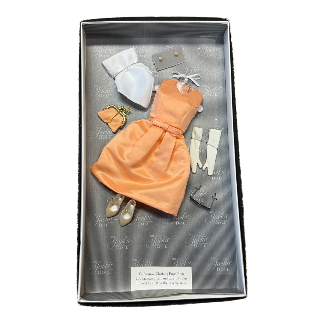 Dolls -  The Jackie Doll Accessories by Franklin Mint Indian State Peach Dress