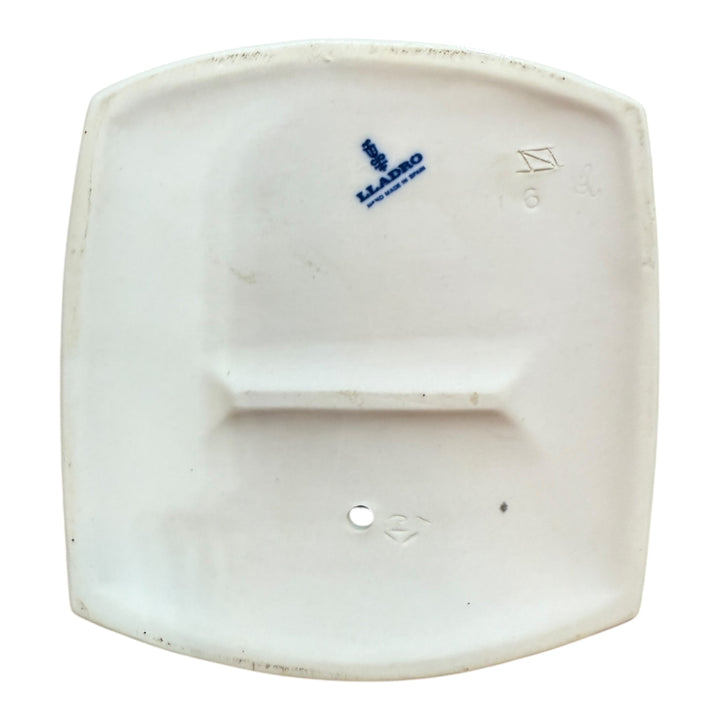 Lladró Figurine 4838 Clean up Time