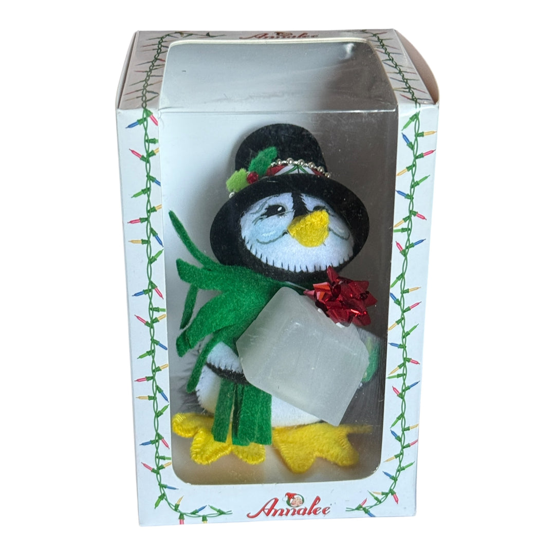 Annalee - Cool Gifts Penguin