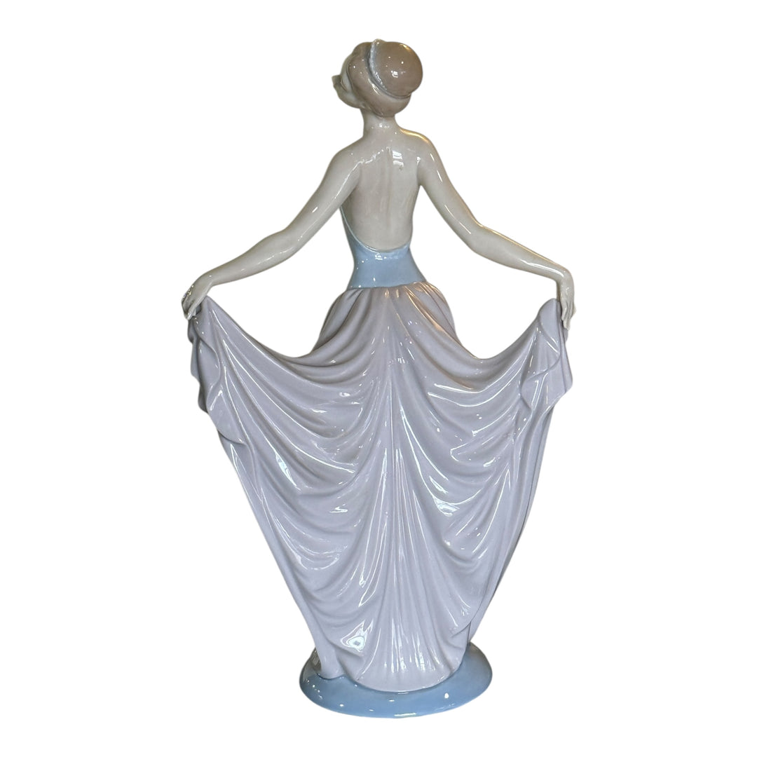 1979 Lladro Figurine The Dancer