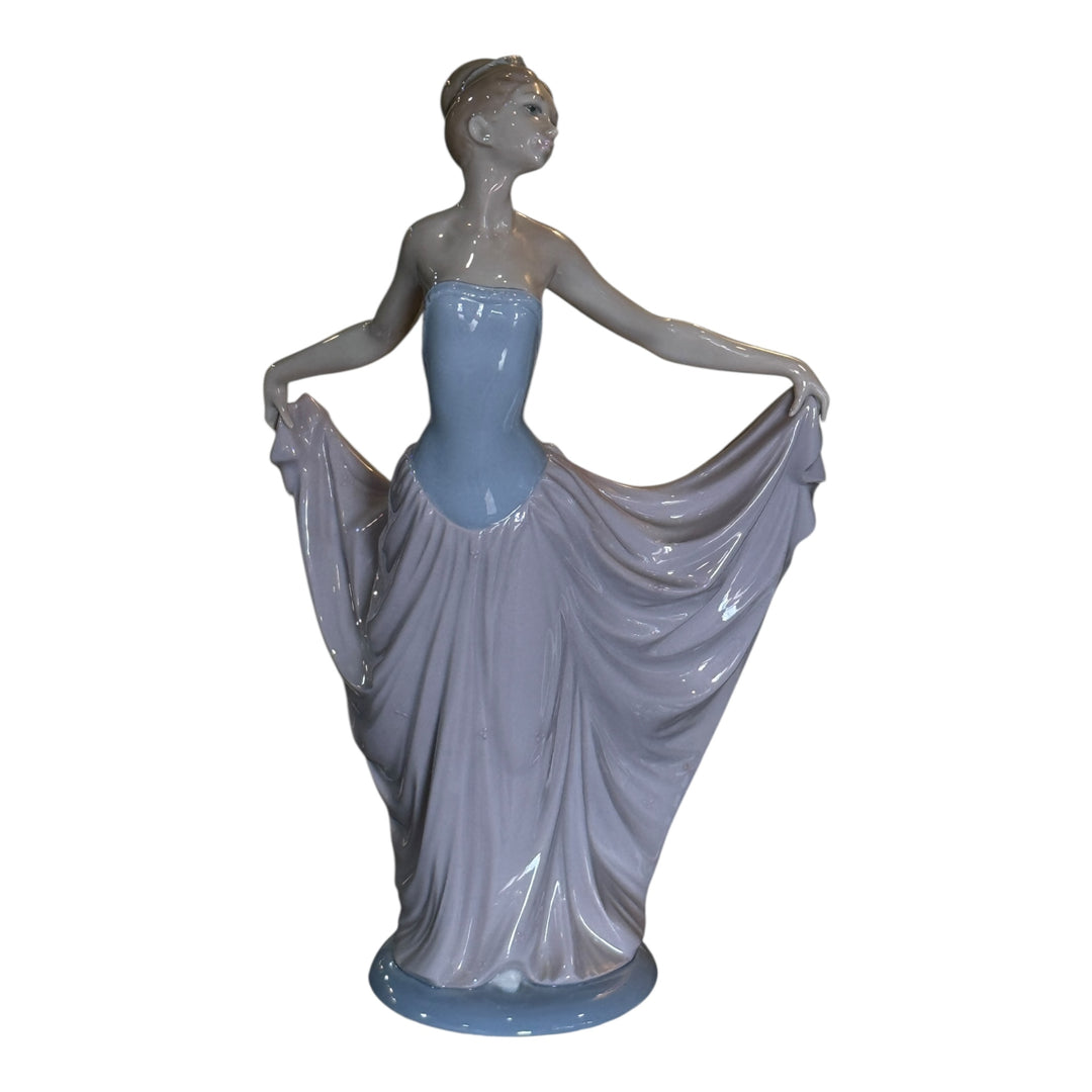 1979 Lladro Figurine The Dancer
