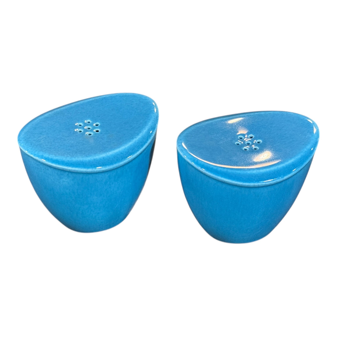 Homer Laughlin Epicure Turquoise Salt and Pepper
