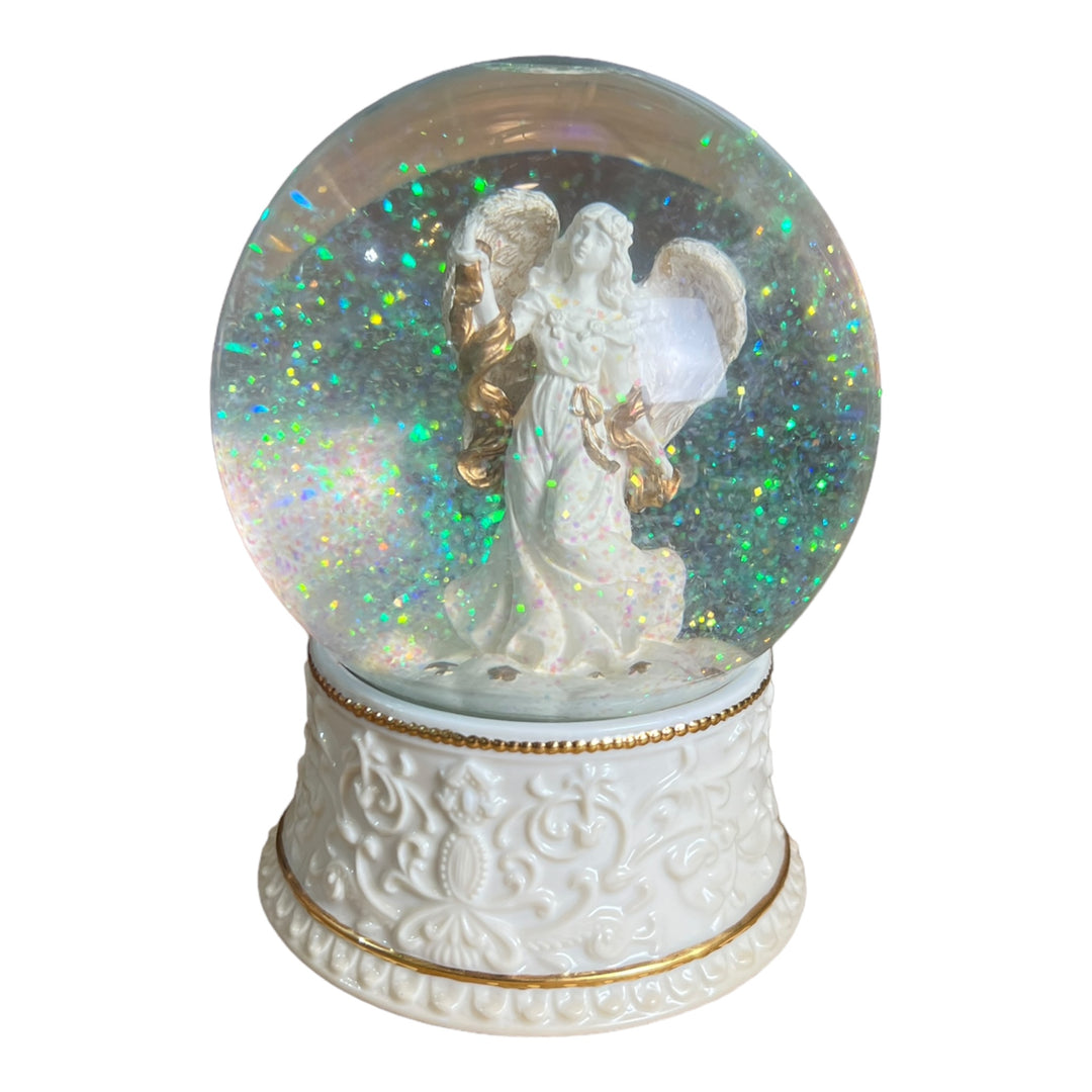 Angel Snowglobe