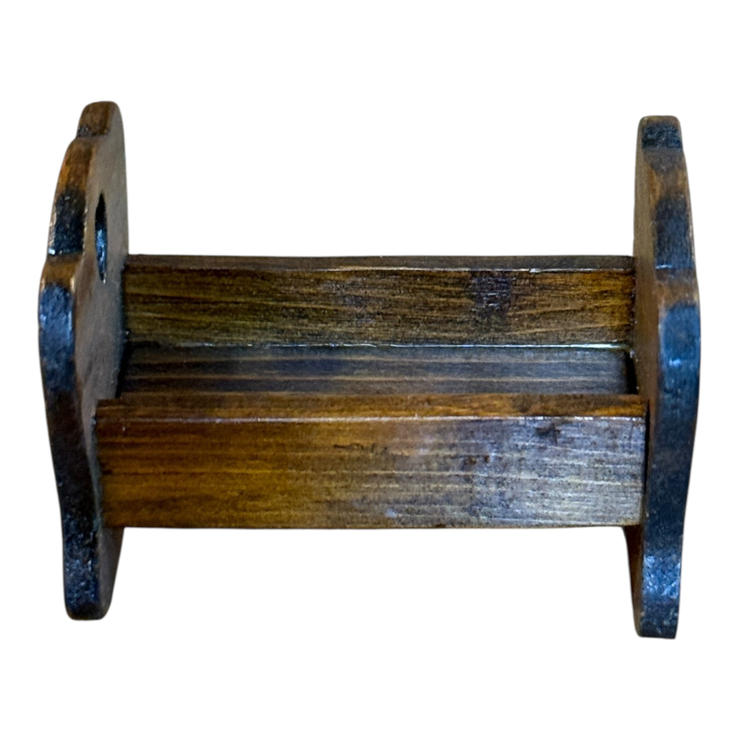 Dollhouse - Cradle Primitive