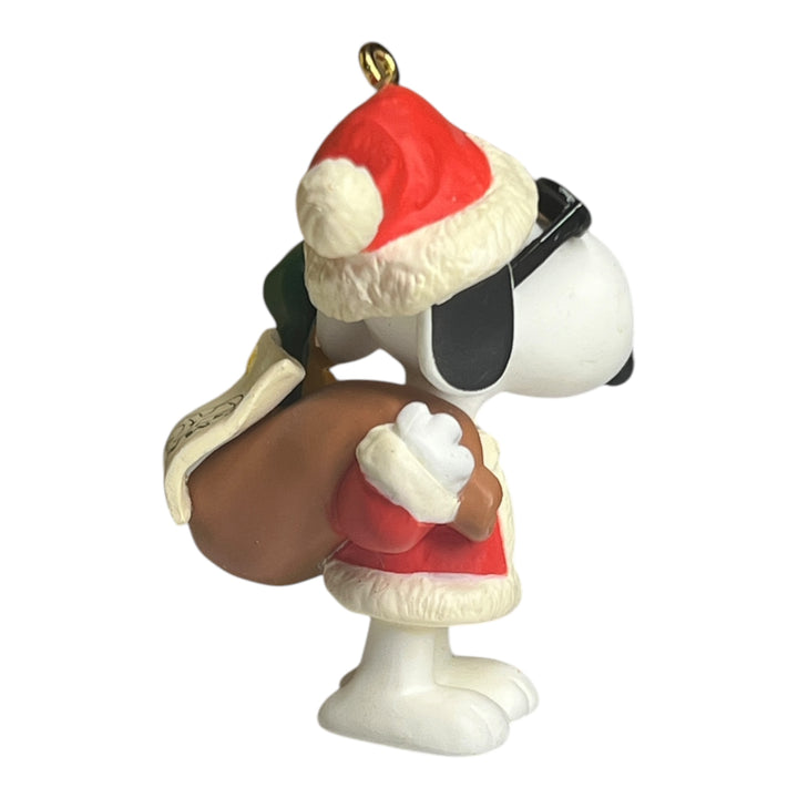 Hallmark Ornament (No Box) - Joe Cool Spotlight on Snoopy