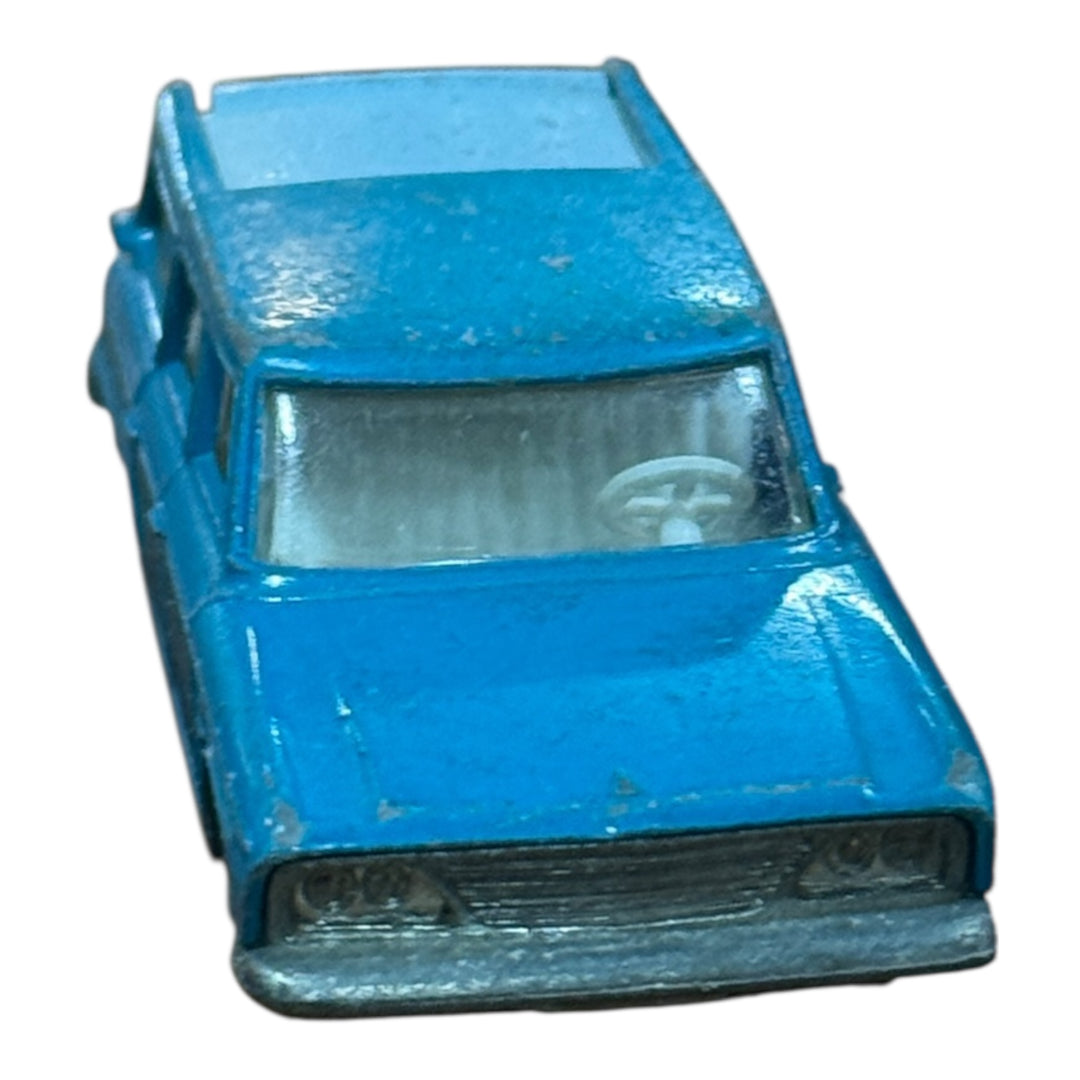 Matchbox Vintage #42 Studebaker Lark Wagonaire 1965 by Lesney in England