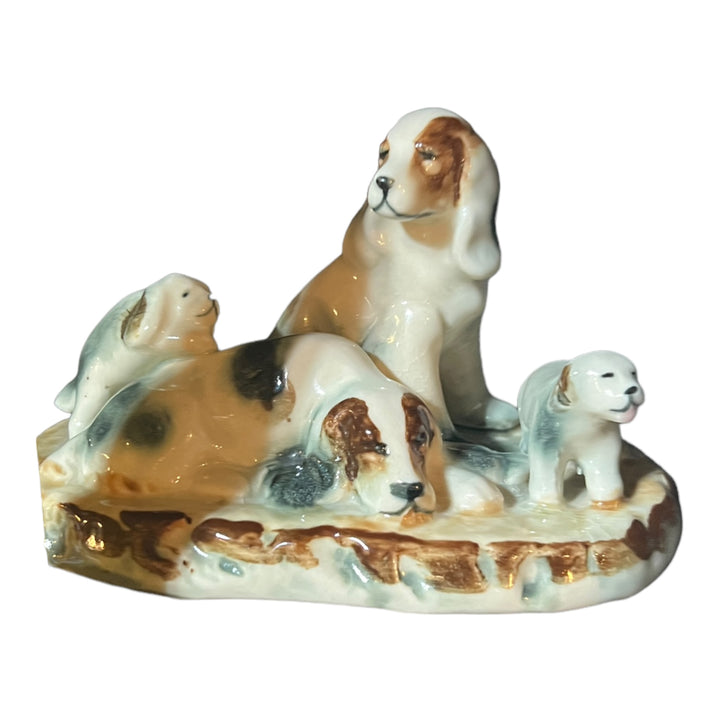 Spaniel Family Group w Puppies Figurine Occupied Japan c. 1945