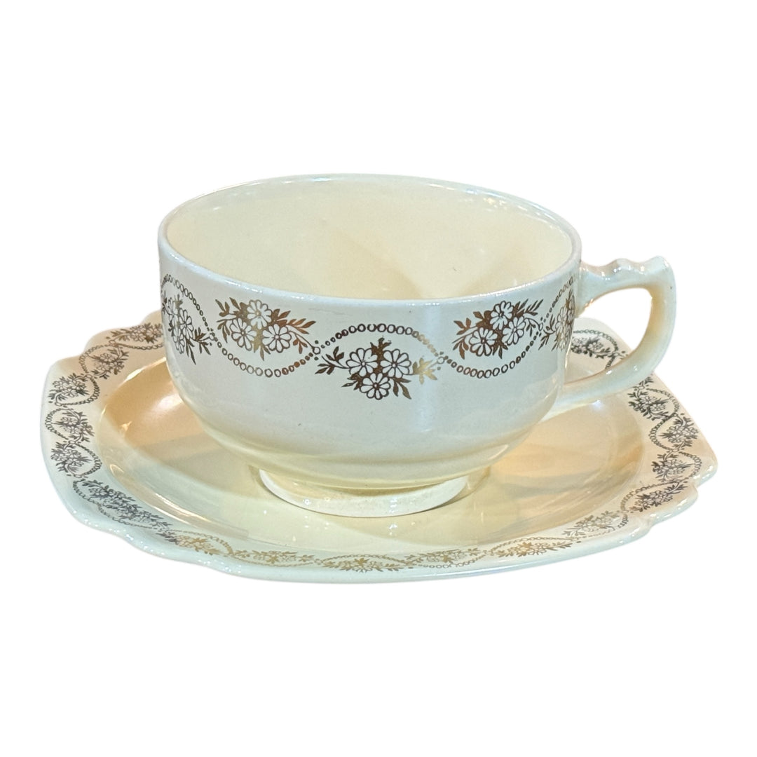 Homer Laughlin  Footed Cup & Saucer Set Garland