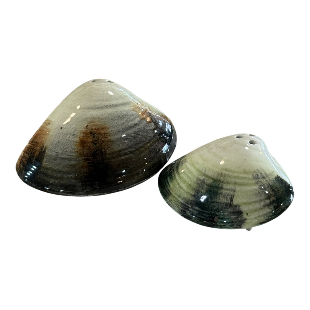 Clam Shell Salt and Pepper Shakers