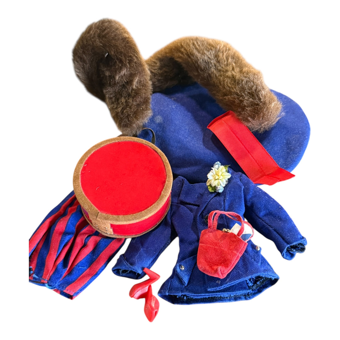 Dolls - Betty Boop Wardrobe Collection "Betty Set's Sail" Doll - Danbury Mint - W/Box & Additional Outfit