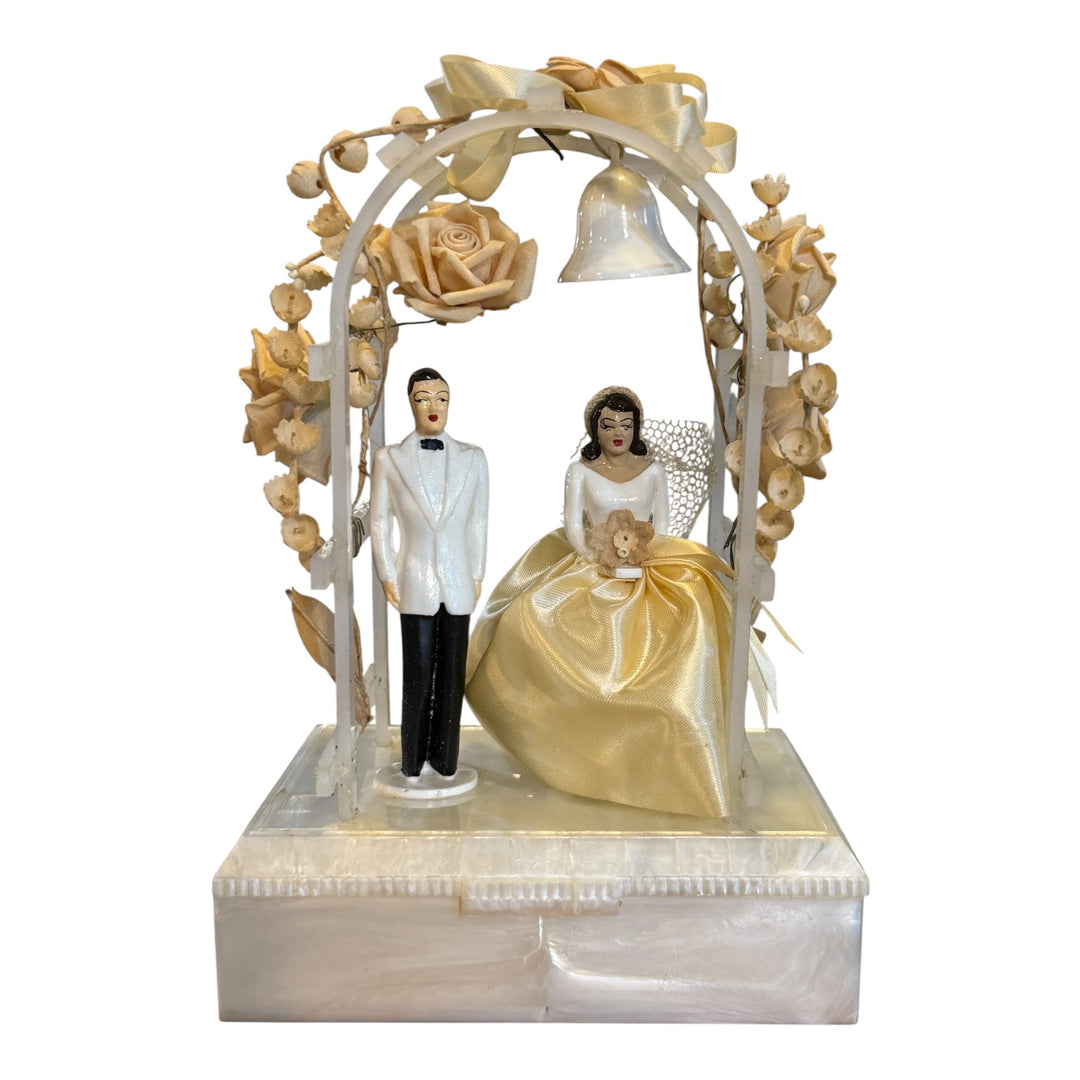 Vintage Plastic Cake Topper / Trinket Box