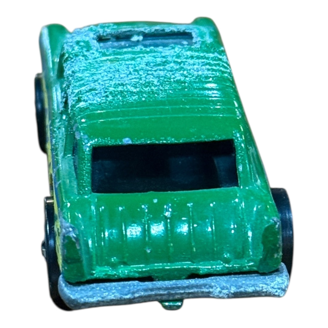 Hot Wheels Redline ALIVE 55 Green Enamel Open Hood Flying Colors