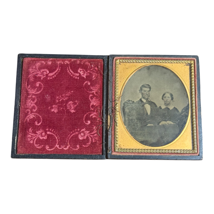 Antique Ambrotype / Tin Type Photograph Couple