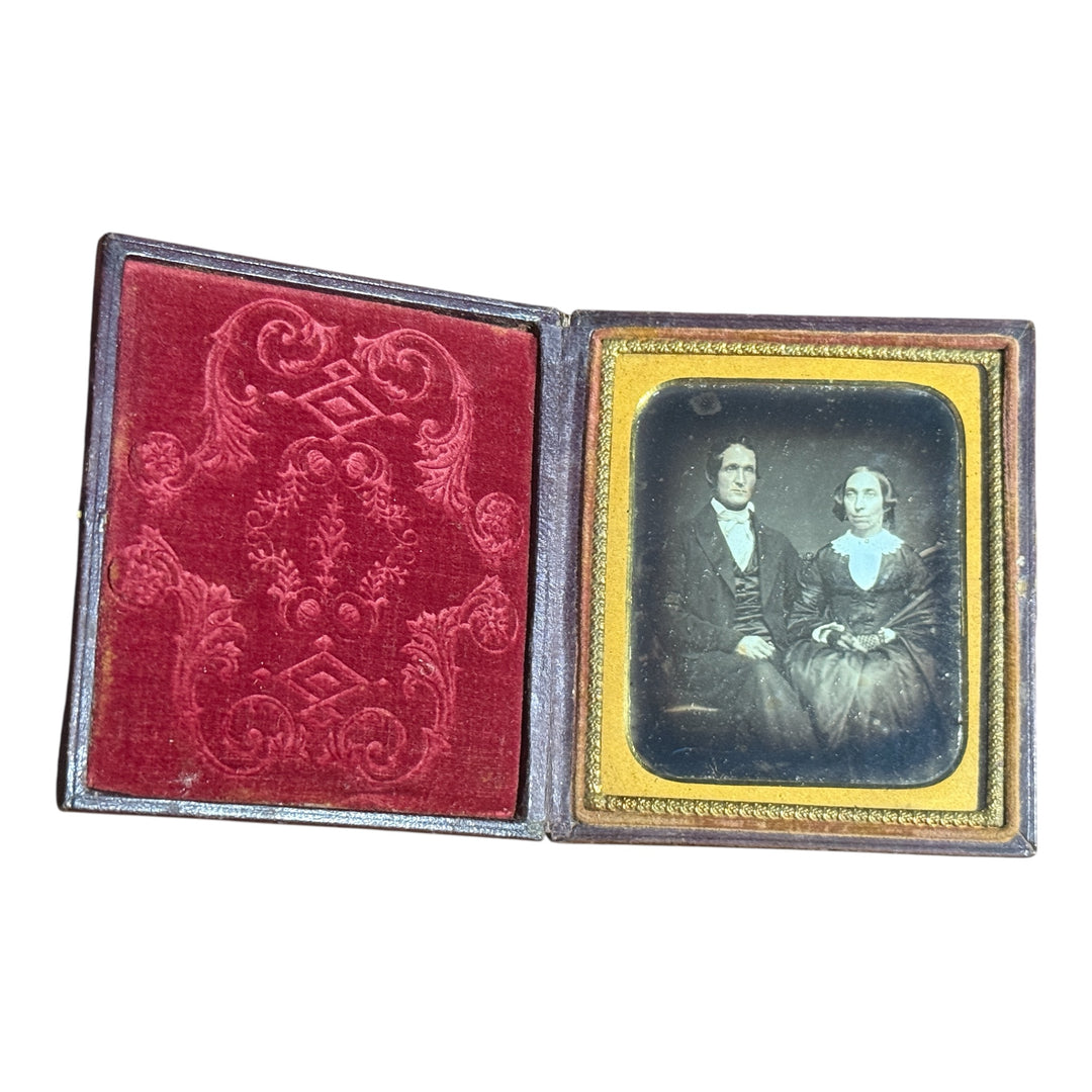 Antique Ambrotype / Tin Type Photograph Couple