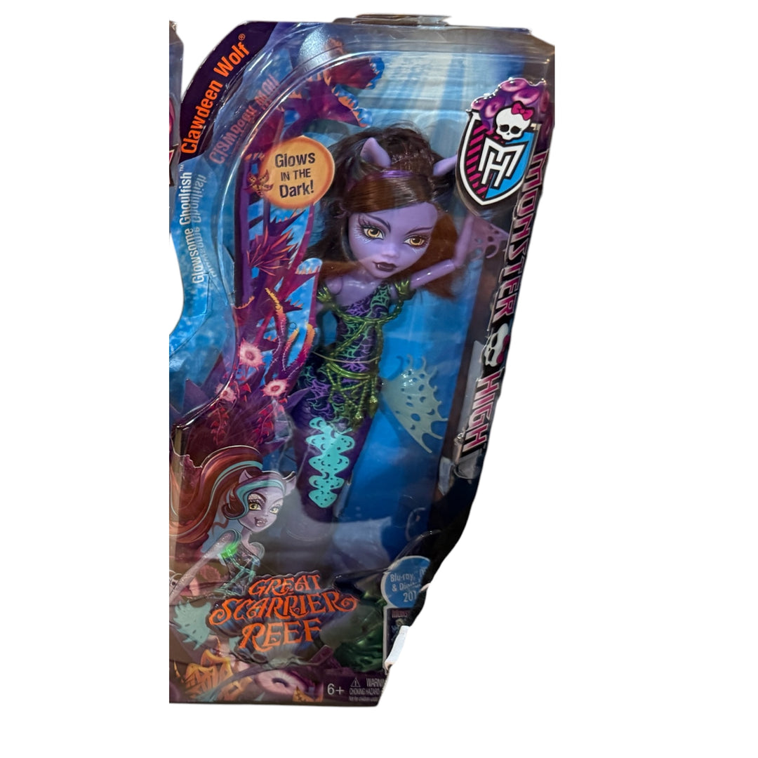 Monster High Great Scarrier Reef Glowsome Ghoulfish Clawdeen Wolf Doll released by Mattel in 2015