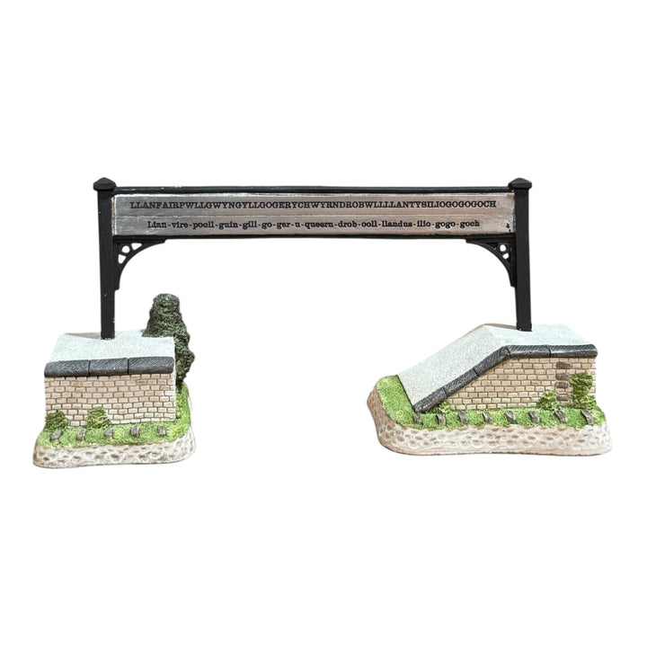 David Winter Cottages - A Bit of Nonsense Sign 1993