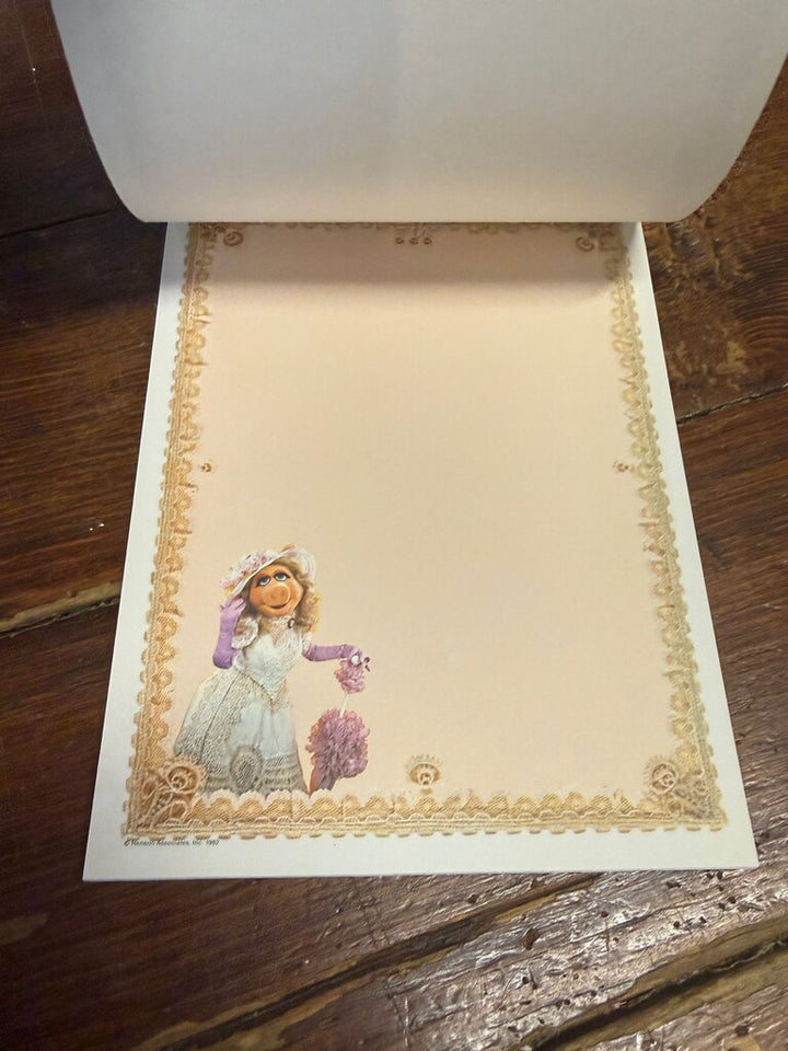 Miss Piggy Letters D&