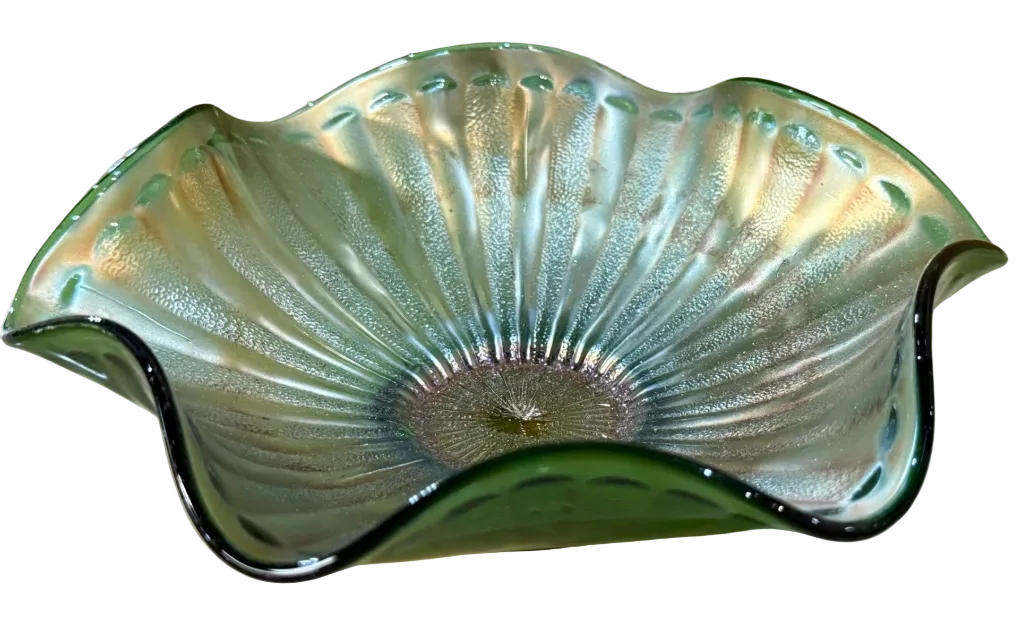 Vintage Fenton Green Carnival Glass Stippled Rays Scalloped Bowl