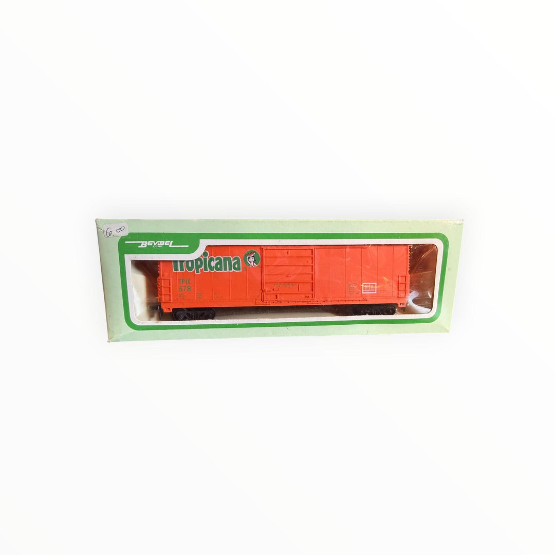 Bev-Bel Life-Like HO Scale Tropicana &amp;quot;Girl With Fruit Herald&amp;quot; Reefer Orange 