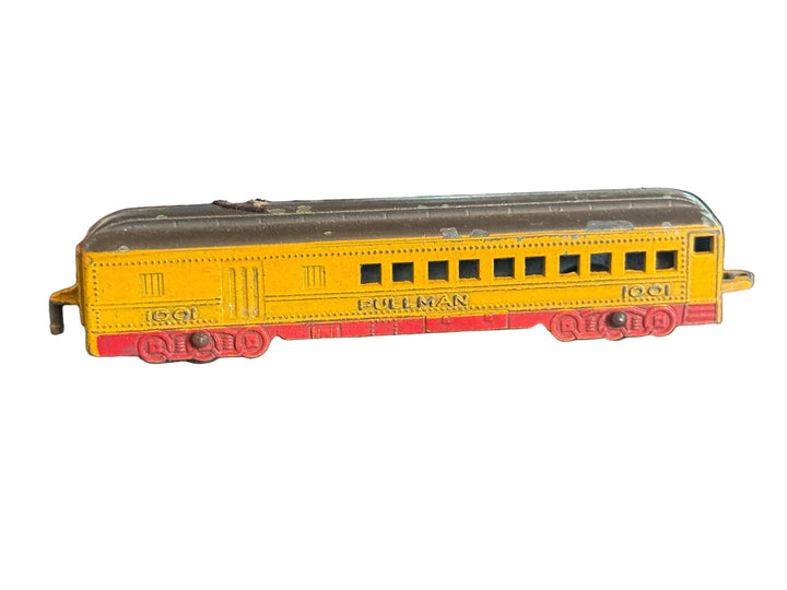 Tootsietoy - Die-cast Metal Passenger Car