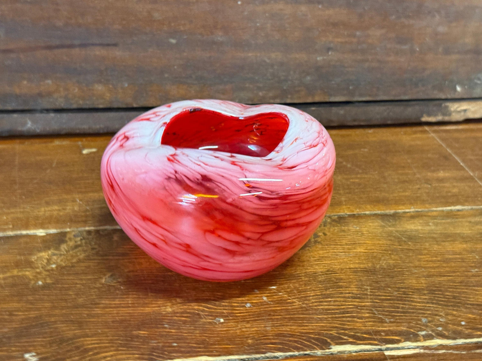 Art Glass Bowl Red/White Swirl